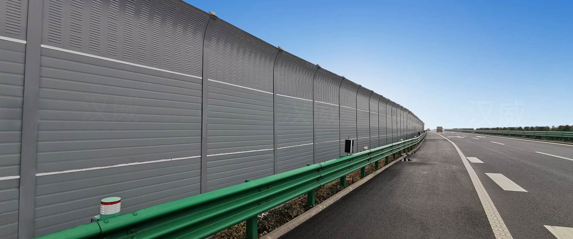 <a href=http://vzwtcom.cn/news_article?news_id=138>高速公路安裝聲屏障</a>